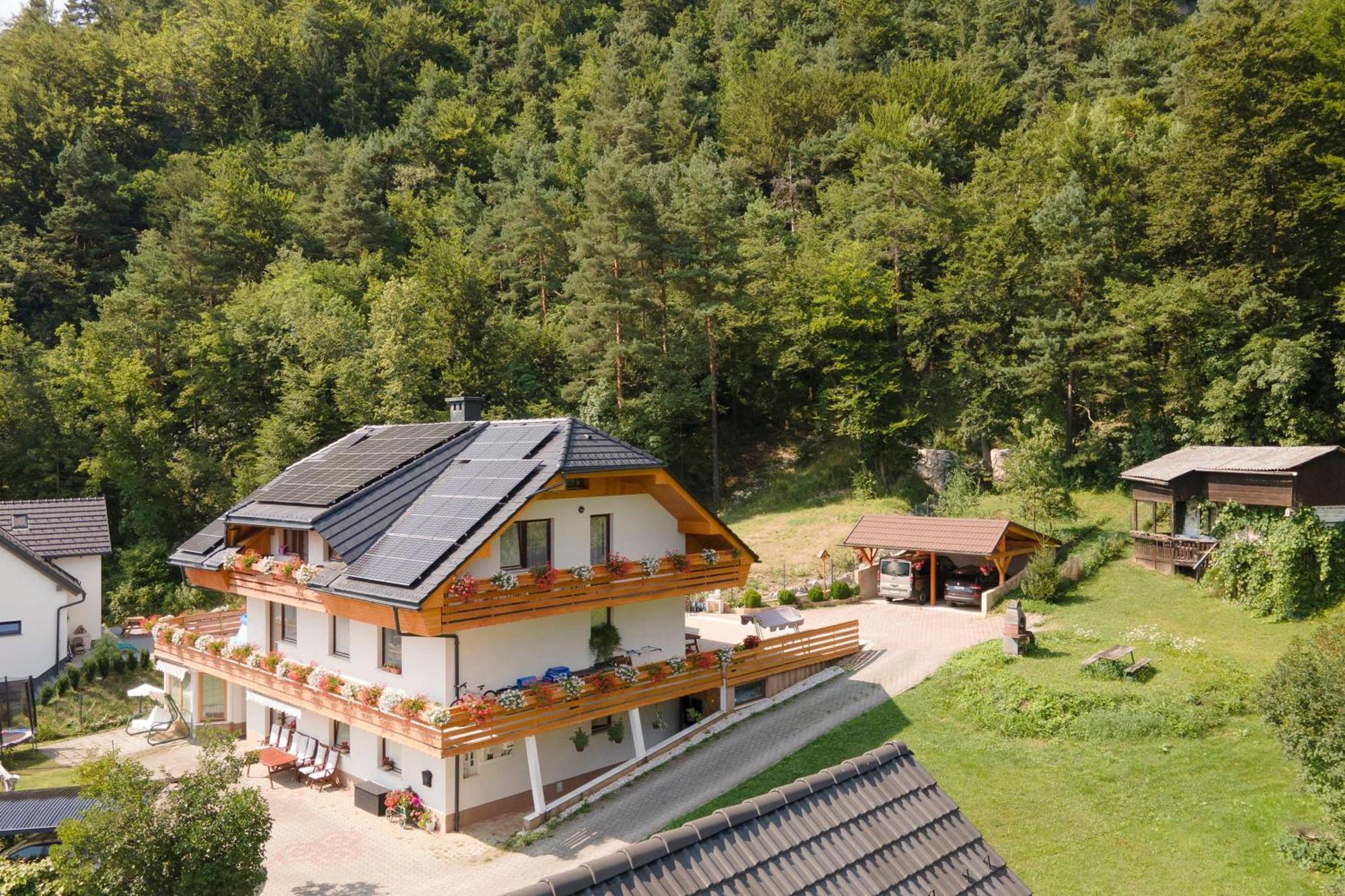 Fine Stay Apartments Zirovnica Exterior foto