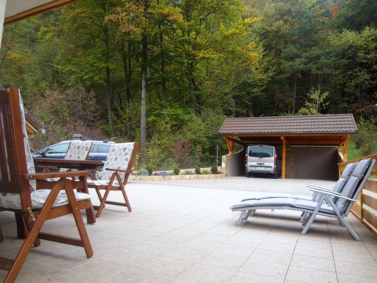 Fine Stay Apartments Zirovnica Exterior foto