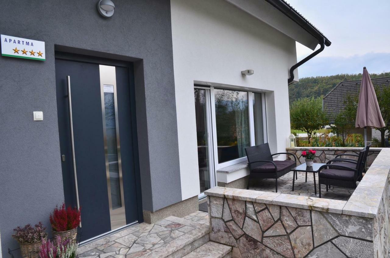 Fine Stay Apartments Zirovnica Exterior foto