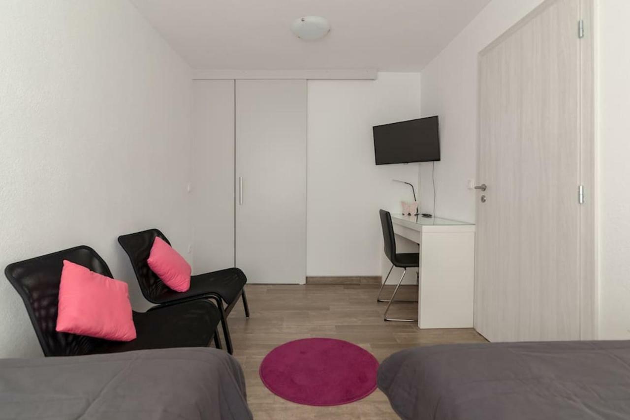 Fine Stay Apartments Zirovnica Exterior foto